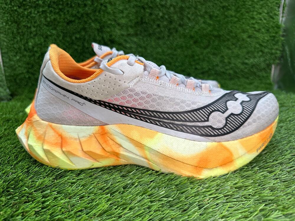 Saucony Endorphin Pro 4 S20939-30 Athletic Sneaker Men's 9.5 Gray Mesh Running